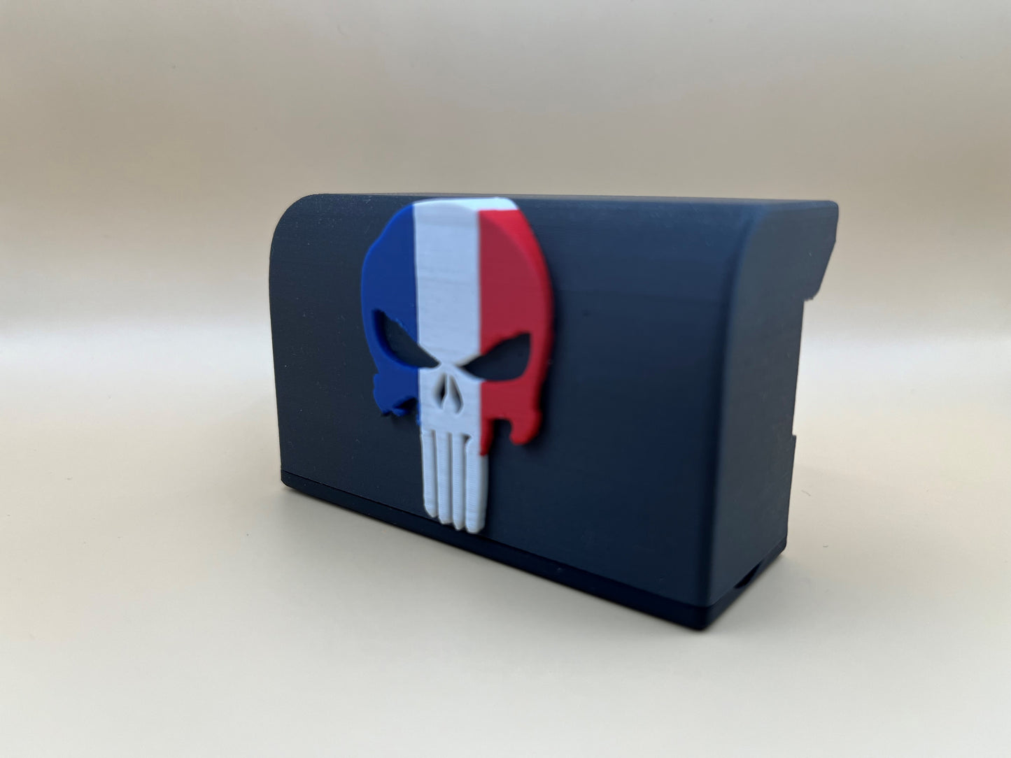 Récupérateur de douilles Aimanté Punisher Bleu Blanc Rouge